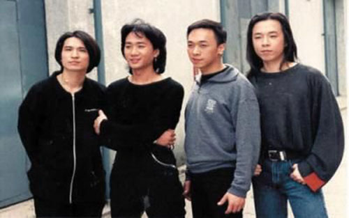 光辉岁月吉他谱 C调附视频_小磊吉他教室编配_Beyond