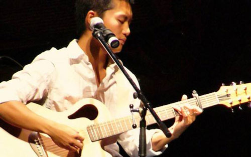 下一站香港吉他谱 D调六线谱_简单版_林一峰