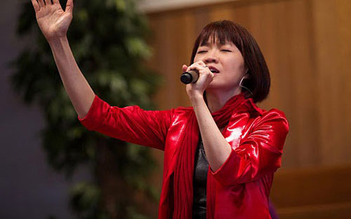 有一天吉他谱 D调女生版_彼岸吉他编配_盛晓玫