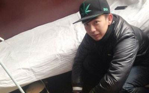 琥珀吉他谱 D调高清版_小叶歌吉他编配_邵庄