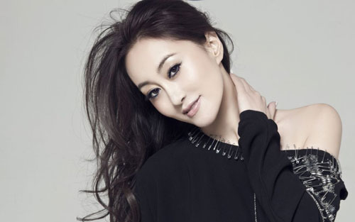 飞舞吉他谱 C调六线谱_齐延麟编配_王冰洋