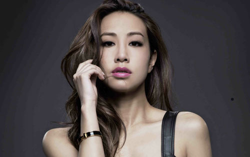 我本人吉他谱 C调和弦谱_音乐之家编配_吴雨霏