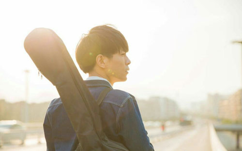 明月天涯指弹谱 原调六线谱_钟的吉他分享社编配_五音Jw