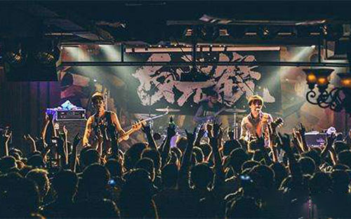 溶化吉他谱 C调六线谱_找歌谱编配_反光镜乐队