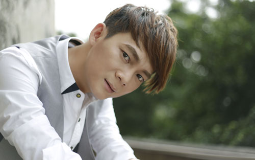 被伤过的心还可以爱谁吉他谱 E调六线谱_扫弦版_六哲