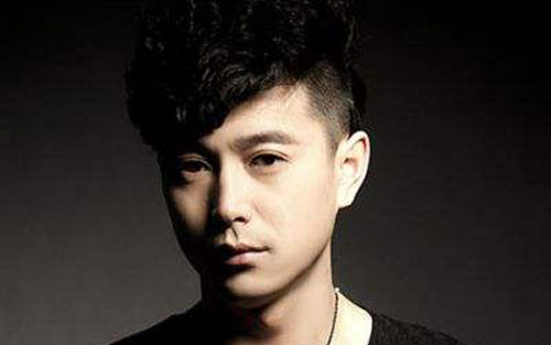 迎着风吉他谱 A调男生版_李东军编配_蓝波