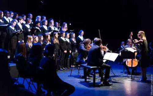 嘀哩嘀哩吉他谱 C调简单版_齐元义编配_新月童声合唱团