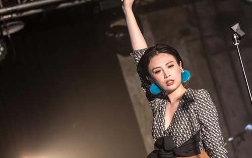 《你啊你啊》吉他谱原版高级难度_酷音小伟编配_附教学视频_魏如萱