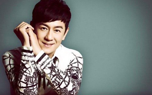 爱海滔滔吉他谱 E调六线谱_男生版_陈浩民