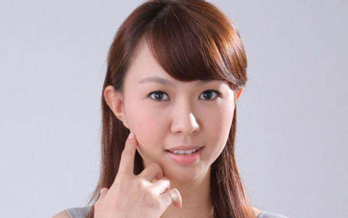 杜十娘吉他谱 B调六线谱_简单版_卓依婷