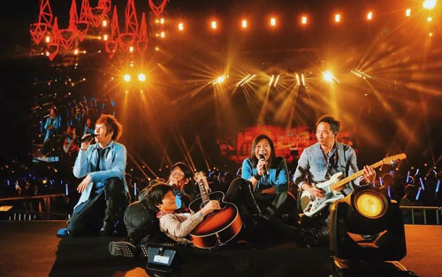 《拥抱》尤克里里谱弹唱版 C调和弦谱_弹小u的娜娜编配_五月天