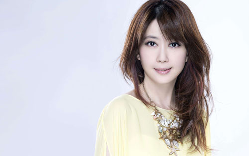 《羞答答的玫瑰静悄悄地开》尤克里里谱弹唱版 C调附前奏_小小凤编配_孟庭苇