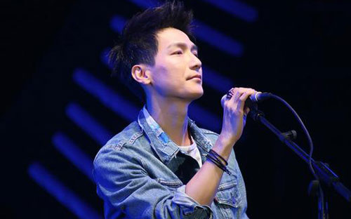 《招摇》尤克里里弹谱弹唱版 C调附前奏_白熊音乐编配_陈楚生