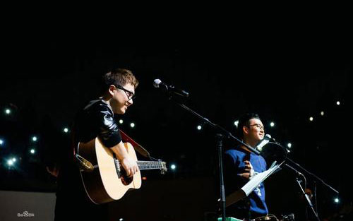 《相思赋予谁》尤克里里谱弹唱版 C调简单版_音乐之家编配_好妹妹乐队