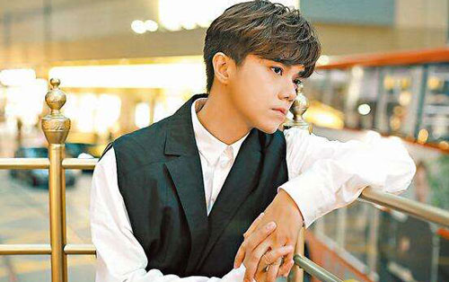 《只是太爱你》尤克里里谱弹唱版 G调附前奏_白熊音乐编配_张敬轩