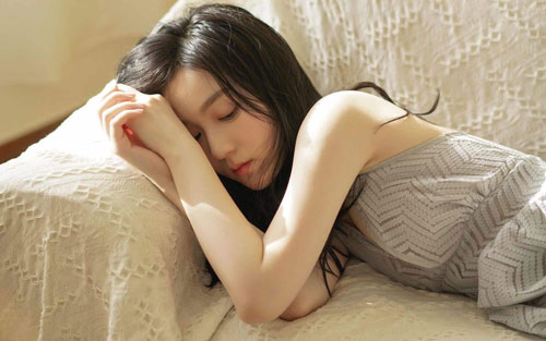 《后继者》尤克里里谱弹唱版 原调六线谱_尤克里里小白歌编配_任然