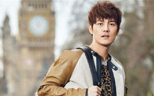 《男佣》尤克里里谱弹唱版 A调和弦谱_大黄尤克里里编配_吴克群