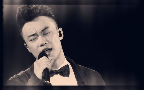 《阴天快乐》尤克里里谱弹唱版 F调附前奏_小小凤工作室编配_陈奕迅