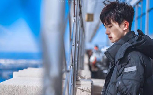 《离骚》尤克里里谱弹唱版 G调附前奏_弹小U的娜娜编配_易烊千玺