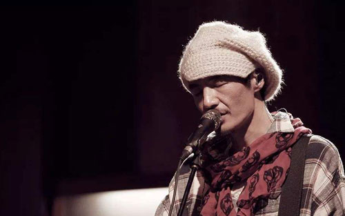 《平凡之路》尤克里里谱弹唱版 G调六线谱_闲识音学社编配_朴树