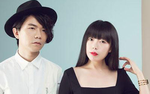 《明天你好》尤克里里谱弹唱版 A调六线谱_简单版_牛奶咖啡