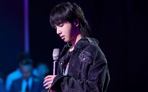 《山海》尤克里里谱弹唱版 D调和弦谱_番茄尤克里里编配_华晨宇