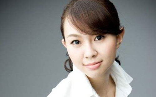 《明天会更好》尤克里里谱弹唱版 A调附前奏_小鱼吉他屋编配_卓依婷