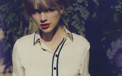 《Fearless》尤克里里谱弹唱版 F调和弦谱_音乐之家编配_泰勒