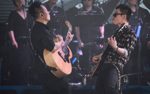 《执着》尤克里里谱弹唱版 C调简单版_大黄尤克里里编配_许巍