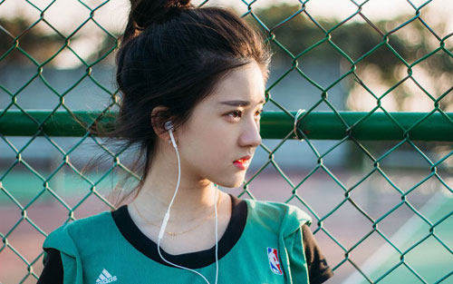 《好像掉进爱情海里》尤克里里谱弹唱版 C调附前奏_喵了个艺编配_赵露思