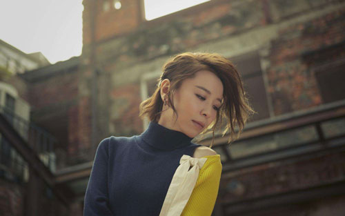 《蝴蝶泉边》尤克里里谱弹唱版 原调六线谱_高清版_黄雅莉