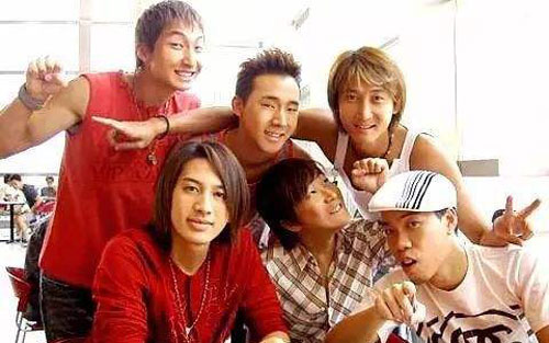 《our story》尤克里里谱弹唱版 G调精选版_音乐之家编配_tension