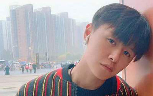 《地铁等待》尤克里里谱吉他谱 C调简单版_柠檬音乐编配_张紫豪