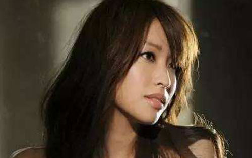 《遇见》尤克里里谱弹唱版 C调附前奏_桃子鱼仔ukulele编配_方雅贤