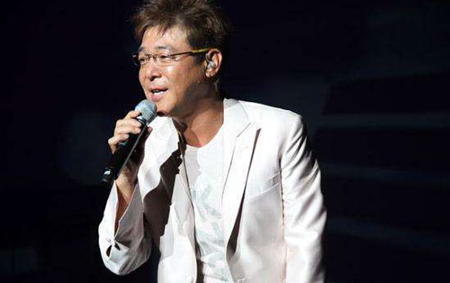 《跟往事干杯》尤克里里谱弹唱版 C调和弦谱_扫弦版_姜育恒