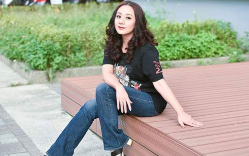 《世界末日》尤克里里谱弹唱版 C调精选版_音乐之家编配_高慧君