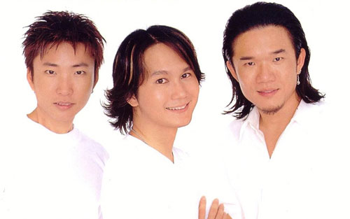 《不值得》尤克里里谱弹唱版 C调简单版_艺艺萌编编配_梦飞船