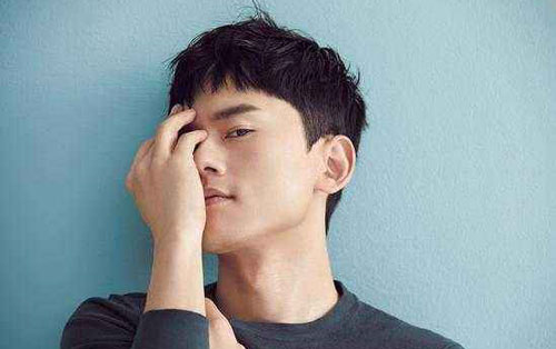 《好像大声说爱你 》尤克里里谱指弹版 G调六线谱_趣弹音乐编配_张杰