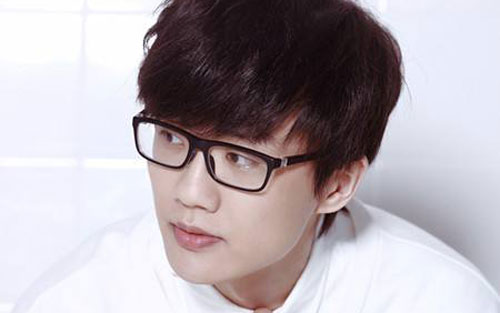 《雅俗共赏》尤克里里谱弹唱版 C调六线谱_闲识音学社编配_许嵩