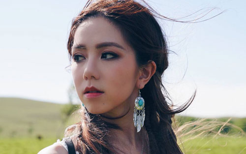 《我的秘密》尤克里里谱弹唱版 原调六线谱_尤克里里中国网编配_邓紫棋