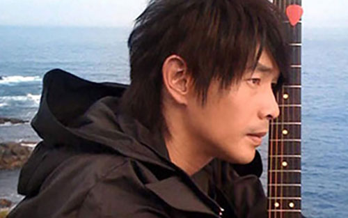 《雨衣》尤克里里谱弹唱版 G调精选版_音乐之家编配_黄品源