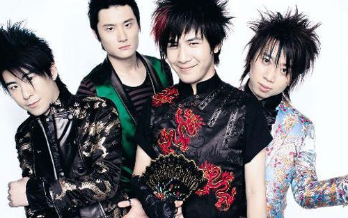 《爱情残酷物语》尤克里里谱弹唱版 F调男生版_音乐之家编配_花儿乐队