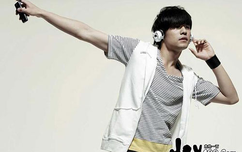 《发如雪》尤克里里谱弹唱版 F调男生版_闲识音学社编配_周杰伦