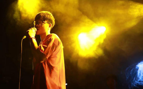 《和你》尤克里里谱弹唱版 G调附前奏_桃子鱼仔编配_余佳运