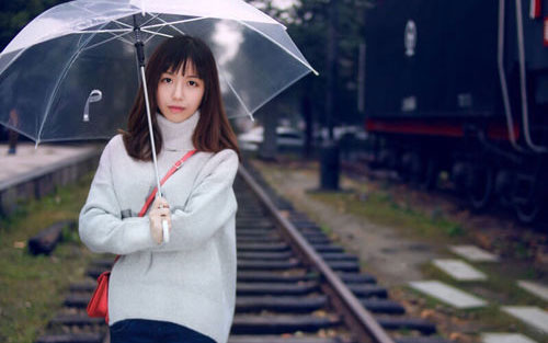 《问琴》尤克里里谱弹唱版 C调和弦谱_ukulelecn编配_银临