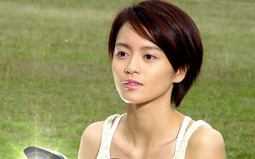 《凹凸》尤克里里谱弹唱版 B调和弦谱_大黄尤克里里编配_梁咏琪