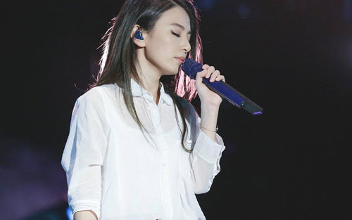 《我想我不会爱你》尤克里里谱弹唱版 F调附前奏_尤克里里中国网编配_田馥甄