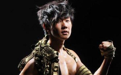 《背对背的拥抱》尤克里里谱弹唱版 A调六线谱_男生版_林俊杰