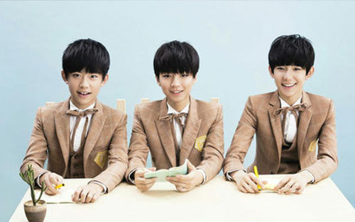 《小精灵》尤克里里谱 弹唱版 C调六线谱_闲识音学社编配_TFBOYS