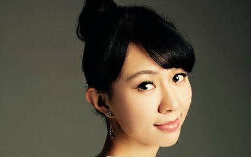 《萍聚》尤克里里谱指弹版 A调六线谱_精选版_卓依婷